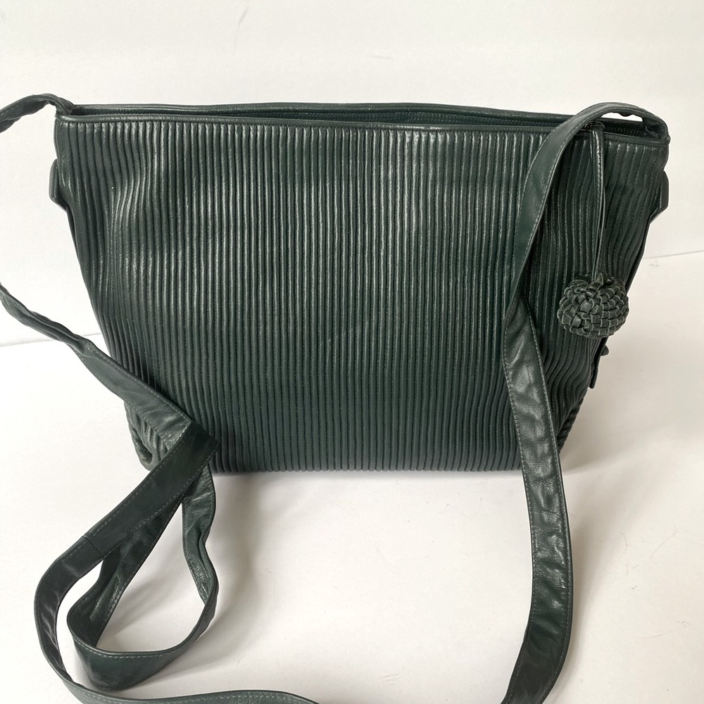 Sharif vintage handbag with green leather
